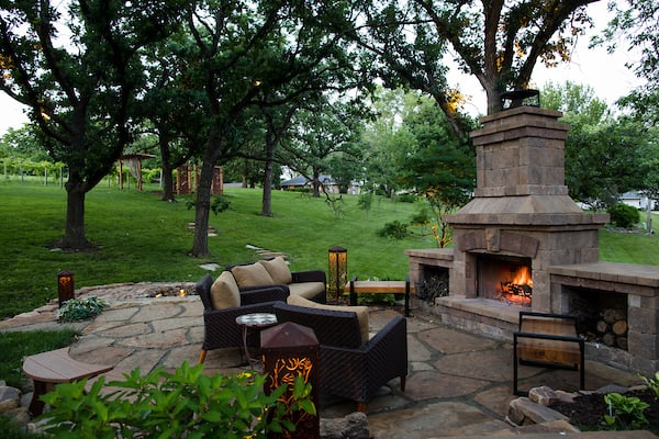 Outdoor Fire Pit And Fireplace Ideas Sun Valley Landscaping - How Much Is A Patio Fire Pit